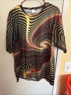 Black Swirl Print Short-Sleeve Top - Multicolor
